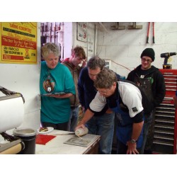 Silk Screening & Reverse Glass Gilding Workshop 4-Days Silk Screening & Reverse Glass Gilding Workshop 4-Days